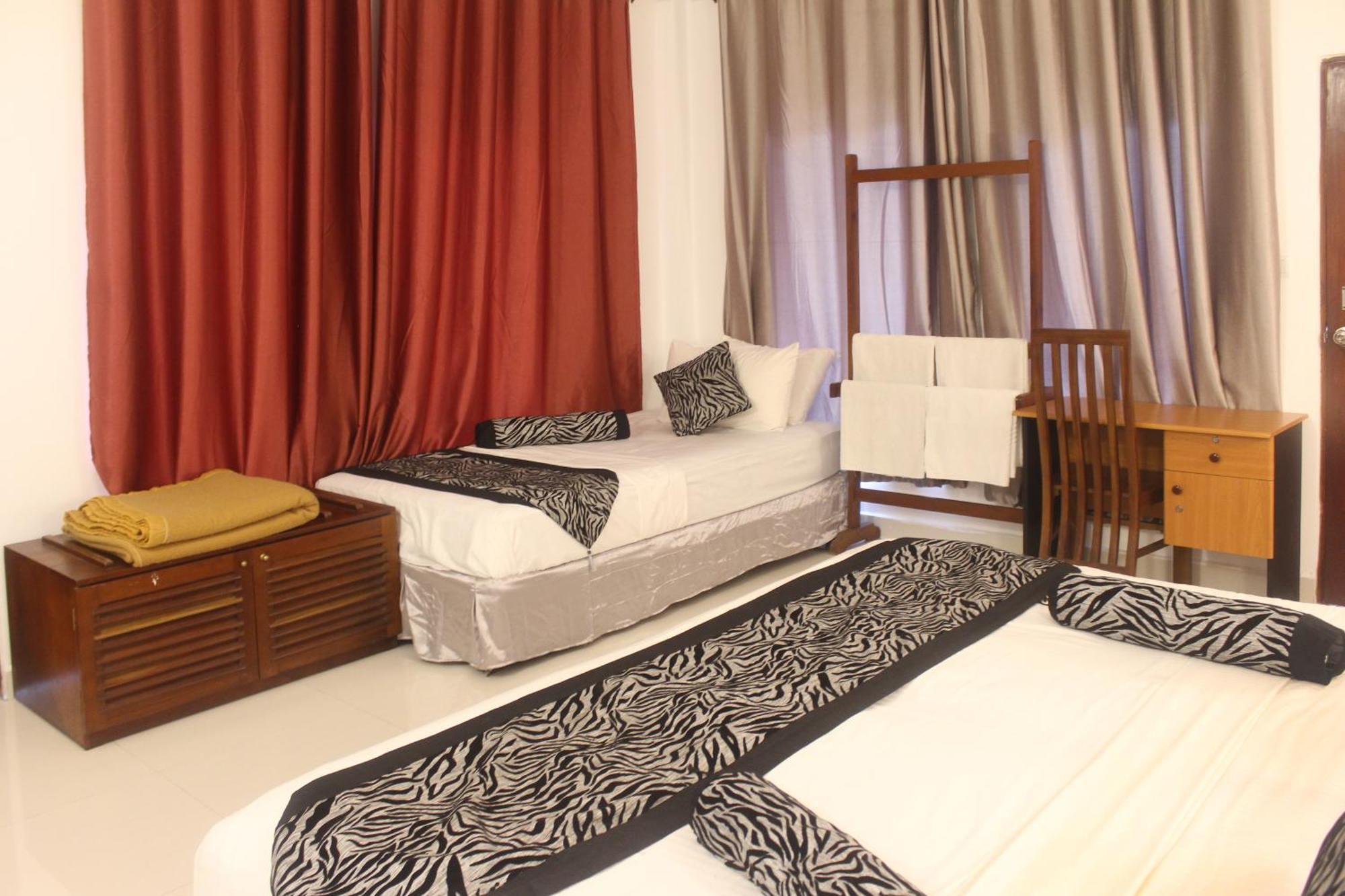 Hotel Sunray Канди Экстерьер фото