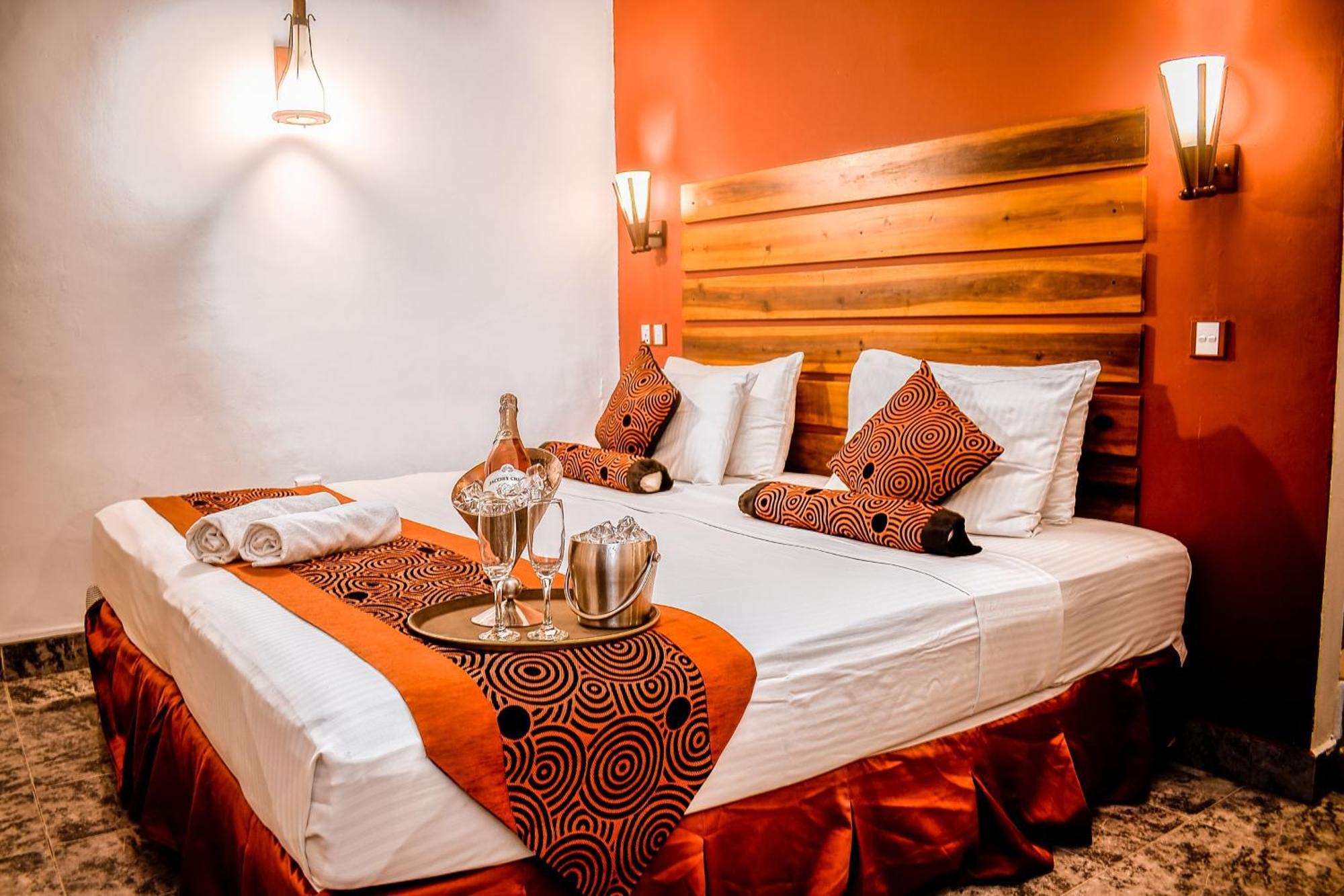 Hotel Sunray Канди Экстерьер фото